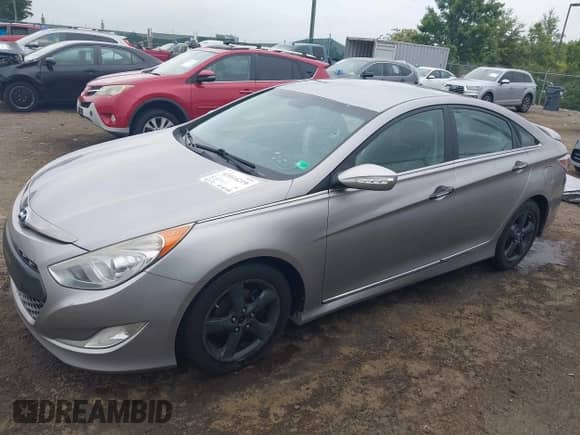 2013 Hyundai Sonata Limited z VIN KMHEC4A49DA087057, wystawiony jako IAAI lot #43016219 z przebiegiem 90 732 mil mil oraz . Historia ofert i sprzedaży dostępna na DreamBid. Obrazek 15.