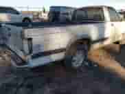 1995 Dodge Dakota SLT z VIN 1B7FL26X0SS133141, wystawiony jako IAAI lot #43523898 z przebiegiem 135 099 mil mil oraz . Historia ofert i sprzedaży dostępna na DreamBid. Obrazek 13.