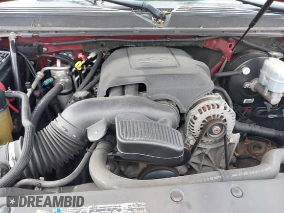 2008 Chevrolet Suburban 2LT with VIN 3GNFK16348G159436, listed as a IAAI auction lot 41981116 with Not provided miles and . Bid and sale history available at DreamBid. Image 10.