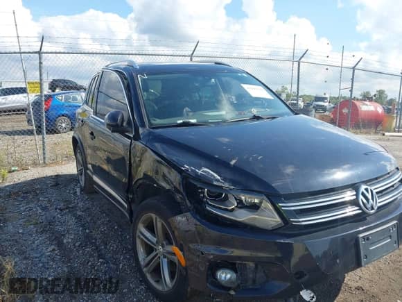 2017 Volkswagen Tiguan Sport с VIN WVGUV7AX1HK005016, выставлен на аукционе IAAI как лот 43291534 с пробегом 119 678 миль миль и . История ставок и продаж доступна на DreamBid. Изображение 6.
