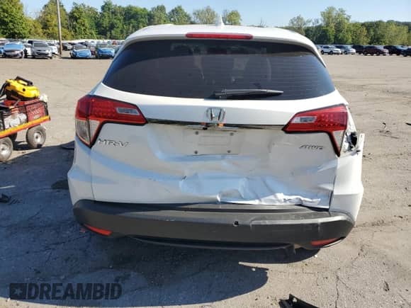 2022 Honda HR-V LX with VIN 3CZRU6H32NM703384, listed as a Copart auction lot 71281695 with 17,647 mi miles and Salvage title. Bid and sale history available at DreamBid. Image 6.