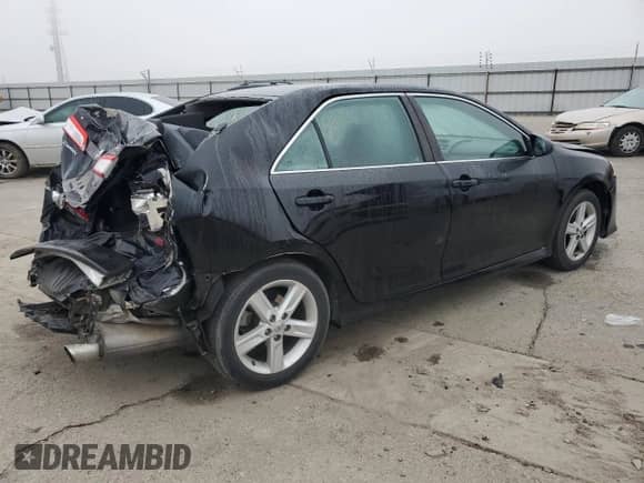 2012 Toyota Camry SE z VIN 4T1BF1FK3CU046856, wystawiony jako Copart lot #86598605 z przebiegiem 69 681 mil mil oraz Szkoda całkowita • Salvage title. Historia ofert i sprzedaży dostępna na DreamBid. Obrazek 3.