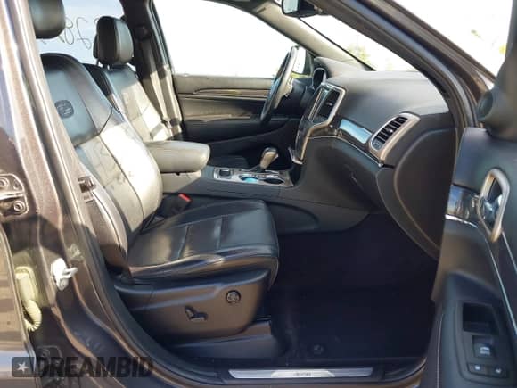 2017 Jeep Grand Cherokee Overland with VIN 1C4RJFCG4HC729662, listed as a IAAI auction lot 43282727 with 138,876 mi miles and . Bid and sale history available at DreamBid. Image 5.