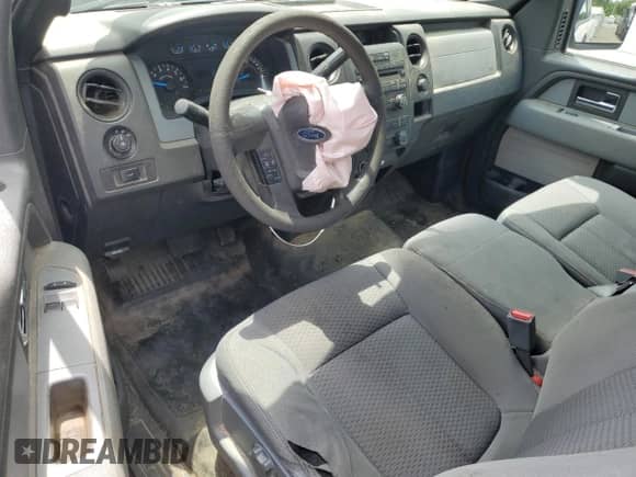 2014 Ford F-150 XL z VIN 1FTMF1CM3EKE49768, wystawiony jako Copart lot #63445375 z przebiegiem 198 599 mil mil oraz Szkoda całkowita • Salvage title. Historia ofert i sprzedaży dostępna na DreamBid. Obrazek 8.