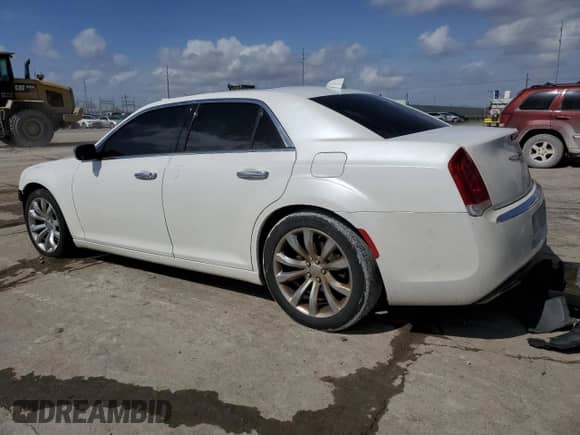 2015 Chrysler 300 C with VIN 2C3CCAET3FH739529, listed as a Copart auction lot 47520495 with 151,096 mi miles and Salvage title. Bid and sale history available at DreamBid. Image 2.