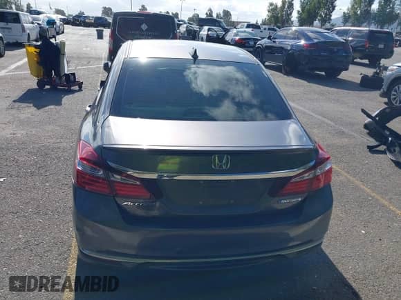 2017 Honda Accord with VIN JHMCR6F32HC005913, listed as a IAAI auction lot 42251342 with 138,274 mi miles and . Bid and sale history available at DreamBid. Image 16.