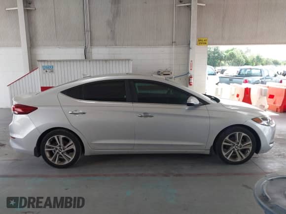 2017 Hyundai Elantra SE with VIN 5NPD84LF8HH023221, listed as a IAAI auction lot 43125742 with 86,917 mi miles and . Bid and sale history available at DreamBid. Image 13.
