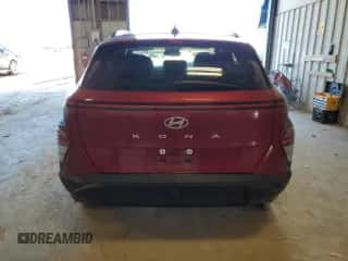 2024 Hyundai Kona SEL с VIN KM8HB3ABXRU082688, выставлен на аукционе Copart как лот 80265784 с пробегом 13 391 миль миль и Списание • Salvage title. История ставок и продаж доступна на DreamBid. Изображение 6.