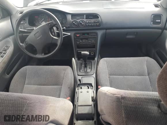 1997 Honda Accord LX with VIN 1HGCD5635VA031800, listed as a Copart auction lot 68043535 with 117,049 mi miles and Salvage title. Bid and sale history available at DreamBid. Image 8.