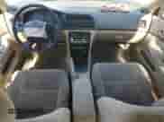 1995 Honda Accord LX z VIN 1HGCD5630SA158577, wystawiony jako Copart lot #85679354 z przebiegiem 149 213 mil mil oraz Szkoda całkowita • Salvage title. Historia ofert i sprzedaży dostępna na DreamBid. Obrazek 8.