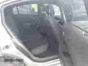 2013 Chrysler 200 Touring z VIN 1C3CCBBB4DN550958, wystawiony jako IAAI lot #43320654 z przebiegiem 127 850 mil mil oraz . Historia ofert i sprzedaży dostępna na DreamBid. Obrazek 8.