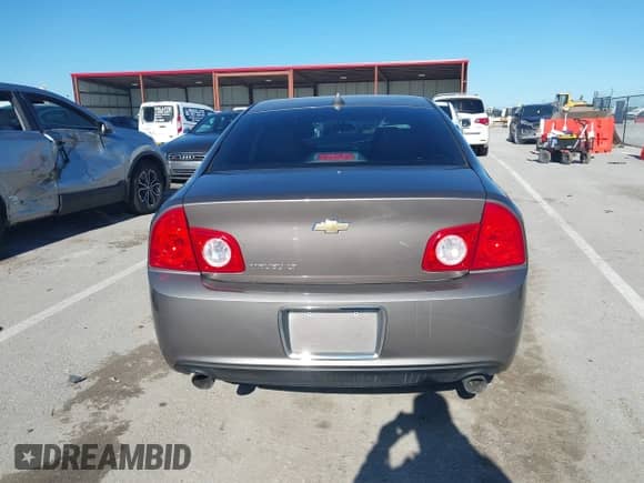 2012 Chevrolet Malibu 3LT z VIN 1G1ZF5E78CF119482, wystawiony jako IAAI lot #42305828 z przebiegiem 133 993 mil mil oraz . Historia ofert i sprzedaży dostępna na DreamBid. Obrazek 17.