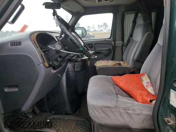 1999 Dodge Cargo Conversion with VIN 2B6HB11Y3XK546506, listed as a Copart auction lot 52465175 with 100,542 mi miles and Clean title. Bid and sale history available at DreamBid. Image 7.