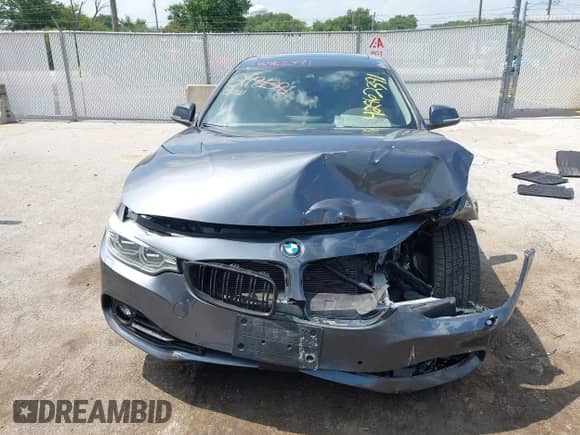 2015 BMW 4 Series 435i xDrive z VIN WBA4B3C54FD669763, wystawiony jako IAAI lot #42962391 z przebiegiem 115 375 mil mil oraz . Historia ofert i sprzedaży dostępna na DreamBid. Obrazek 11.