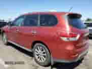 2014 Nissan Pathfinder S with VIN 5N1AR2MN0EC688661, listed as a Copart auction lot 71724515 with 104,270 mi miles and Clean title. Bid and sale history available at DreamBid. Image 2.