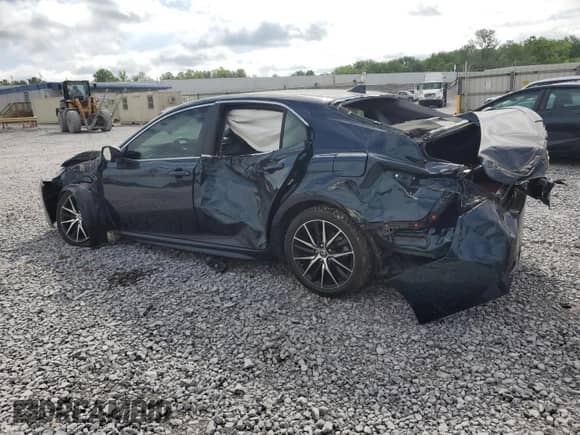 2021 Toyota Camry SE Nightshade z VIN 4T1G11AK9MU461743, wystawiony jako Copart lot #57166955 z przebiegiem 42 624 mil mil oraz Szkoda całkowita • Salvage title. Historia ofert i sprzedaży dostępna na DreamBid. Obrazek 2.