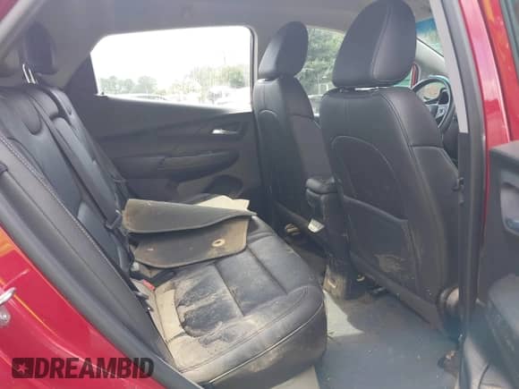 2023 Chevrolet Bolt EV 2LT z VIN 1G1FX6S0XP4121605, wystawiony jako IAAI lot #42737172 z przebiegiem Nie podano mil oraz . Historia ofert i sprzedaży dostępna na DreamBid. Obrazek 8.