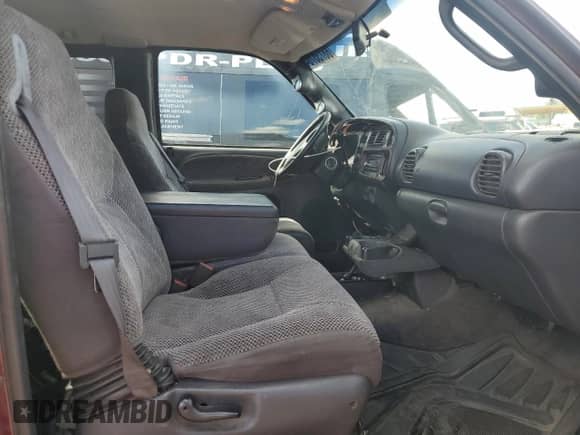 2001 Dodge 3500 with VIN 1B7MF33651J244711, listed as a Copart auction lot 68735784 with 253,795 mi miles and Salvage title. Bid and sale history available at DreamBid. Image 7.