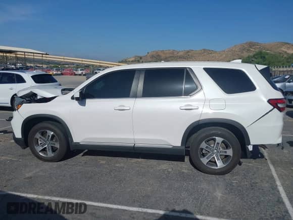 2025 Honda Pilot EX-L с VIN 5FNYG2H49SB007731, выставлен на аукционе IAAI как лот 42214735 с пробегом 16 896 миль миль и . История ставок и продаж доступна на DreamBid. Изображение 14.