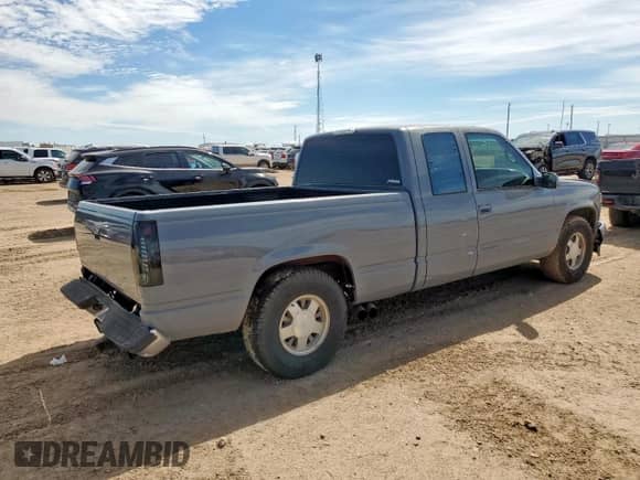 1998 GMC Sierra 1500 с VIN 2GTEC19R1W1548297, выставлен на аукционе Copart как лот 81727085 с пробегом 180 906 миль миль и Списание • Salvage title. История ставок и продаж доступна на DreamBid. Изображение 3.