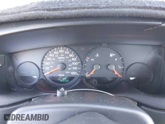 2005 Dodge Neon SE with VIN 1B3ES26C75D246669, listed as a IAAI auction lot 42202933 with 88,388 mi miles and . Bid and sale history available at DreamBid. Image 7.