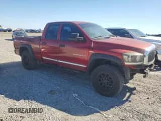 2006 Dodge 1500 SLT z VIN 1D7HU18276S608863, wystawiony jako Copart lot #85594065 z przebiegiem 240 519 mil mil oraz Szkoda całkowita • Salvage title. Historia ofert i sprzedaży dostępna na DreamBid. Obrazek 4.