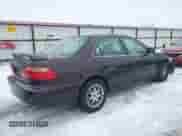 1998 Honda Accord LX z VIN 1HGCG1645WA000699, wystawiony jako IAAI lot #41598273 z przebiegiem 186 732 mil mil oraz . Historia ofert i sprzedaży dostępna na DreamBid. Obrazek 4.