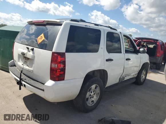 2007 Chevrolet Tahoe LS with VIN 1GNFC13007J123571, listed as a Copart auction lot 81568695 with 190,087 mi miles and Salvage title. Bid and sale history available at DreamBid. Image 3.