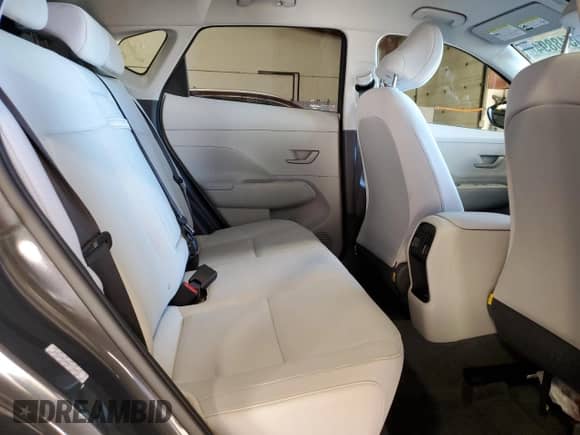 2024 Hyundai Kona SEL с VIN KM8HCCAB8RU054269, выставлен на аукционе Copart как лот 80518894 с пробегом 7 516 миль миль и Списание • Salvage title. История ставок и продаж доступна на DreamBid. Изображение 11.