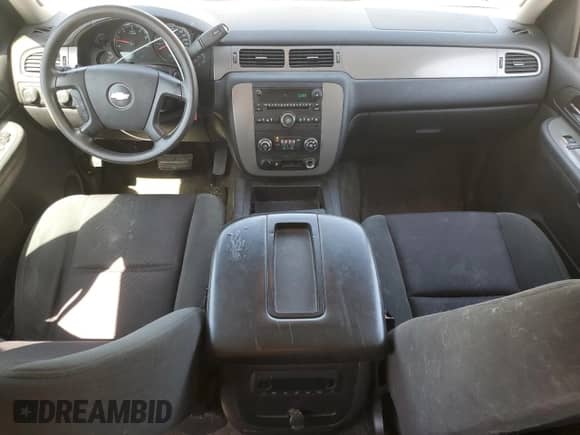 2009 Chevrolet Tahoe Special Service with VIN 1GNFK03029R259914, listed as a Copart auction lot 55276375 with 270,266 mi miles and Salvage title. Bid and sale history available at DreamBid. Image 8.