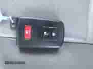 2015 Toyota Prius One z VIN JTDKDTB37F1086741, wystawiony jako IAAI lot #41642663 z przebiegiem 121 313 mil mil oraz . Historia ofert i sprzedaży dostępna na DreamBid. Obrazek 11.