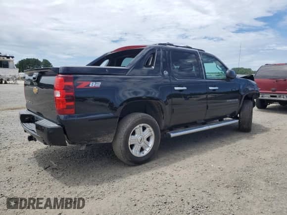 2013 Chevrolet Avalanche LS with VIN 3GNMCEE03DG260318, listed as a Copart auction lot 65907855 with 156,991 mi miles and Salvage title. Bid and sale history available at DreamBid. Image 3.
