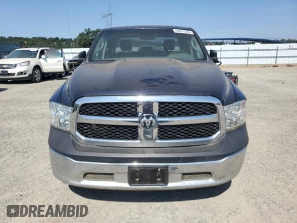 2018 Ram 1500 Tradesman z VIN 1C6RR7KM7JS267879, wystawiony jako Copart lot #59971235 z przebiegiem 150 651 mil mil oraz Czysty tytuł • Clean title. Historia ofert i sprzedaży dostępna na DreamBid. Obrazek 5.