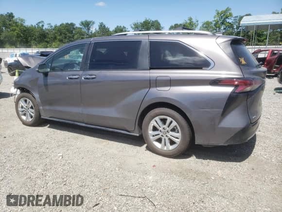 2023 Toyota Sienna Platinum с VIN 5TDESKFC6PS099606, выставлен на аукционе Copart как лот 61109595 с пробегом 39 113 миль миль и Списание • Salvage title. История ставок и продаж доступна на DreamBid. Изображение 2.
