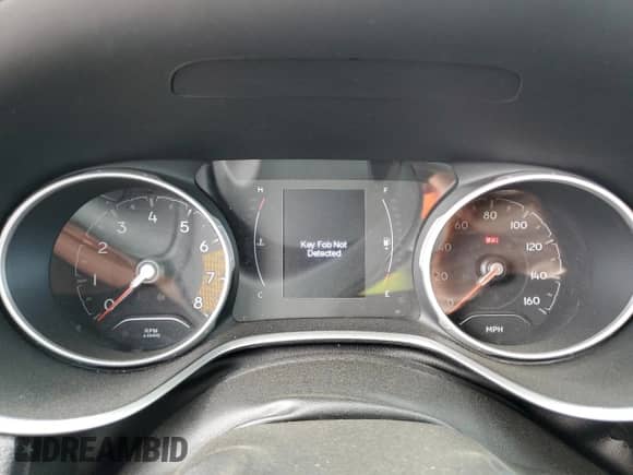 2020 Jeep Compass Latitude с VIN 3C4NJDBB8LT135565, выставлен на аукционе Copart как лот 54335865 с пробегом Не указан миль и Списание • Salvage title. История ставок и продаж доступна на DreamBid. Изображение 9.