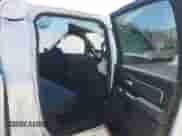 2024 Ram 1500 Big Horn z VIN 1C6RRFFG9RN110878, wystawiony jako IAAI lot #41785180 z przebiegiem 30 266 mil mil oraz . Historia ofert i sprzedaży dostępna na DreamBid. Obrazek 8.