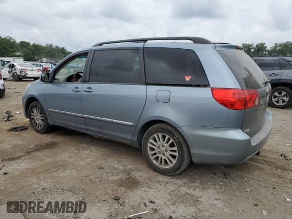 2010 Toyota Sienna XLE с VIN 5TDDK4CC7AS028689, выставлен на аукционе Copart как лот 67432025 с пробегом 136 915 миль миль и Списание • Salvage title. История ставок и продаж доступна на DreamBid. Изображение 2.