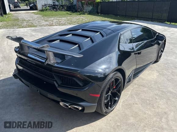 2018 Lamborghini Huracan LP 580-2 с VIN ZHWUC2ZF6JLA10389, выставлен на аукционе Copart как лот 64413215 с пробегом 10 887 миль миль и Списание • Salvage title. История ставок и продаж доступна на DreamBid. Изображение 4.