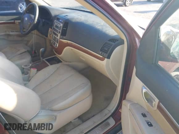 2007 Hyundai Santa Fe SE with VIN 5NMSH13E57H074524, listed as a IAAI auction lot 43314807 with 132,122 mi miles and . Bid and sale history available at DreamBid. Image 5.