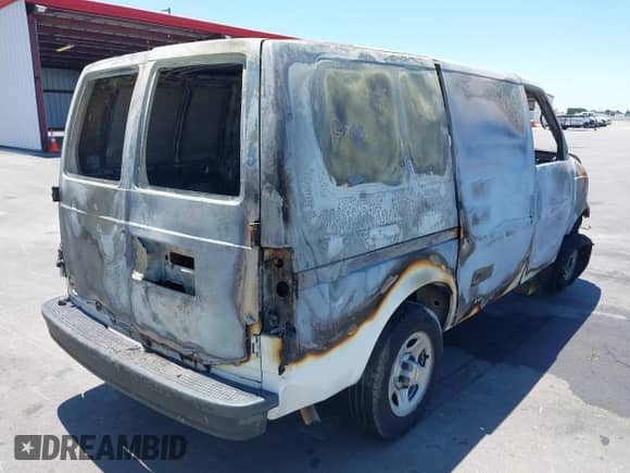 2005 Chevrolet Astro Cargo z VIN 1GCDM19X75B106839, wystawiony jako IAAI lot #42645770 z przebiegiem Nie podano mil oraz . Historia ofert i sprzedaży dostępna na DreamBid. Obrazek 4.