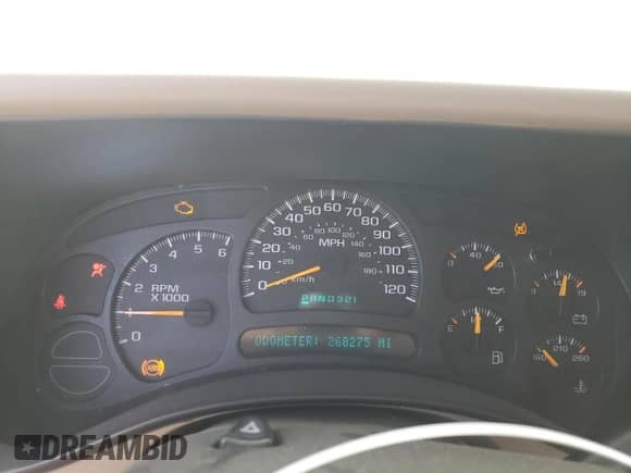 2004 Chevrolet Suburban LT с VIN 1GNFK16Z34J235192, выставлен на аукционе Copart как лот 75433094 с пробегом 268 275 миль миль и Списание • Salvage title. История ставок и продаж доступна на DreamBid. Изображение 9.