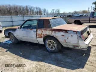 1986 Chevrolet Monte Carlo Sport SS с VIN 1G1GZ37H5GR136544, выставлен на аукционе Copart как лот 49601725 с пробегом 50 230 миль миль и Чистый • Clean title. История ставок и продаж доступна на DreamBid. Изображение 2.
