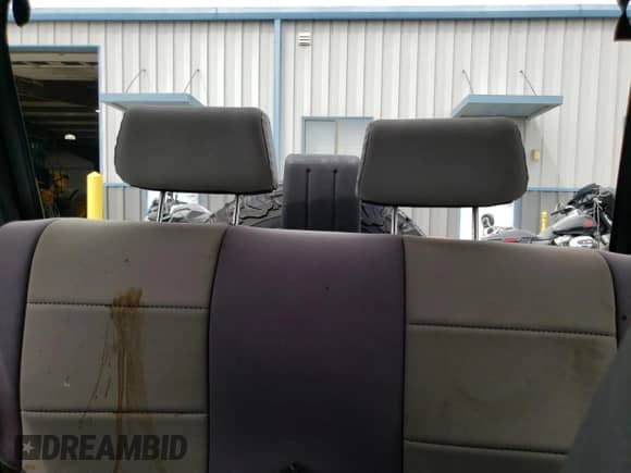 1998 Jeep Wrangler SE z VIN 1J4FY29P0WP803707, wystawiony jako Copart lot #67549015 z przebiegiem 128 746 mil mil oraz Szkoda całkowita • Salvage title. Historia ofert i sprzedaży dostępna na DreamBid. Obrazek 10.