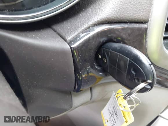 2012 Jeep Grand Cherokee Laredo with VIN 1C4RJFAG3CC272631, listed as a IAAI auction lot 43291923 with 168,220 mi miles and . Bid and sale history available at DreamBid. Image 11.