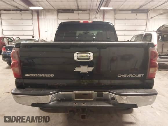 2003 Chevrolet Silverado 1500 с VIN 2GCEK19V231238686, выставлен на аукционе IAAI как лот 42107363 с пробегом 326 361 миль миль и . История ставок и продаж доступна на DreamBid. Изображение 17.