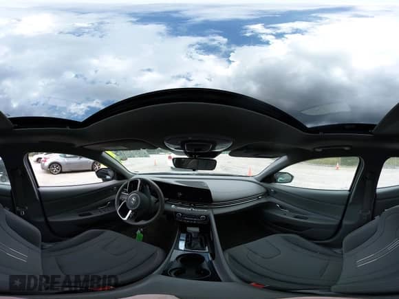 2025 Hyundai Elantra SEL Convenience с VIN KMHLS4DG9SU878961, выставлен на аукционе IAAI как лот 43326270 с пробегом 28 291 миль миль и . История ставок и продаж доступна на DreamBid. Изображение 18.