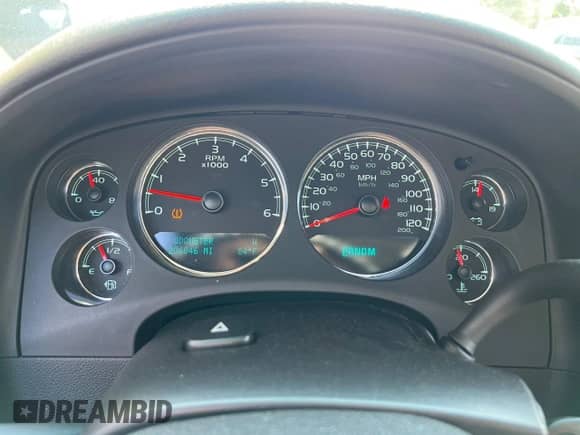 2010 Chevrolet Tahoe LTZ with VIN 1GNUKCE05AR239750, listed as a Copart auction lot 66030105 with 207,766 mi miles and Clean title. Bid and sale history available at DreamBid. Image 8.