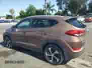 2016 Hyundai Tucson Sport z VIN KM8J33A2XGU247201, wystawiony jako Copart lot #64049965 z przebiegiem 83 721 mil mil oraz Czysty tytuł • Clean title. Historia ofert i sprzedaży dostępna na DreamBid. Obrazek 2.