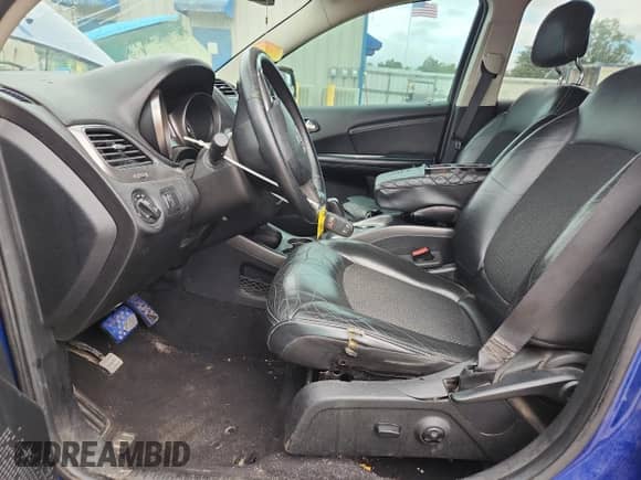 2015 Dodge Journey Crossroad with VIN 3C4PDCGB5FT650188, listed as a Copart auction lot 86177805 with 230,704 mi miles and Salvage title. Bid and sale history available at DreamBid. Image 7.