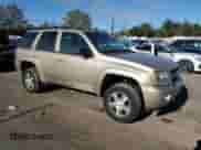 2007 Chevrolet TrailBlazer LT with VIN 1GNDT13S672152043, listed as a Copart auction lot 82368235 with 177,612 mi miles and Salvage title. Bid and sale history available at DreamBid. Image 4.